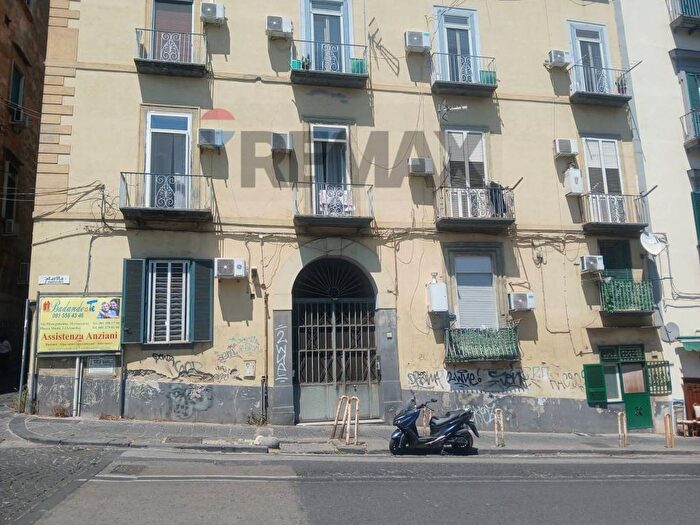 Appartamento quadrilocale in affitto in Via Salvator Rosa, Piazza Canneto Salvator Rosa, Napoli