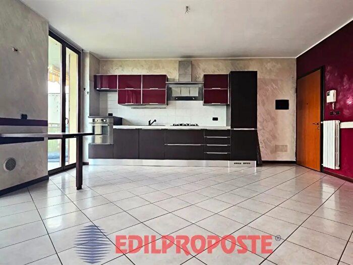 Appartamento bilocale in vendita in Via Corinna Bruni, Limbiate