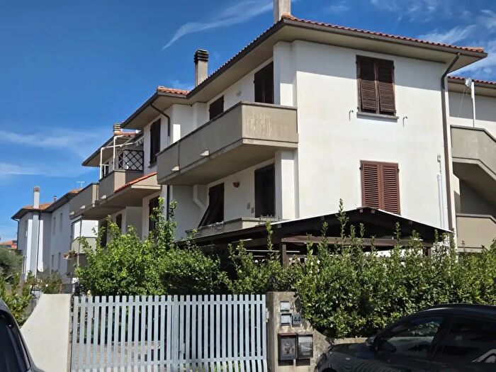 Appartamento trilocale in vendita in Rosignano Marittimo