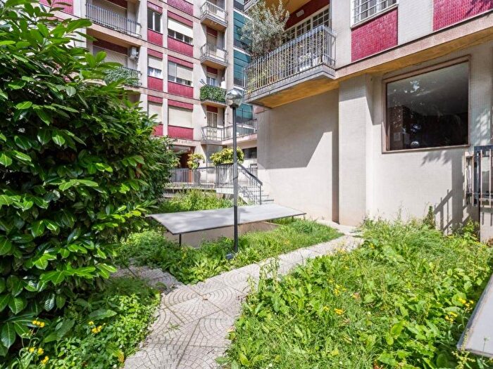 Appartamento bilocale in affitto in Via Lorenzo Perosi, Tripoli Soderini, Milano