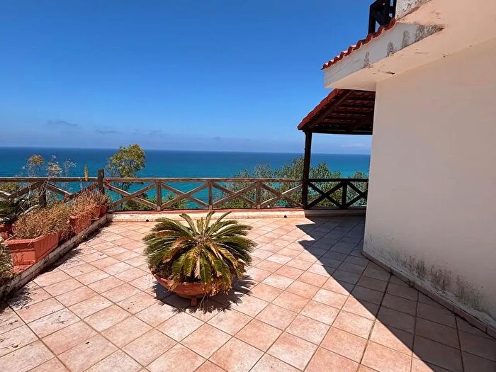 Casa trilocale in vendita in Contrada Bordila Snc, Parghelia