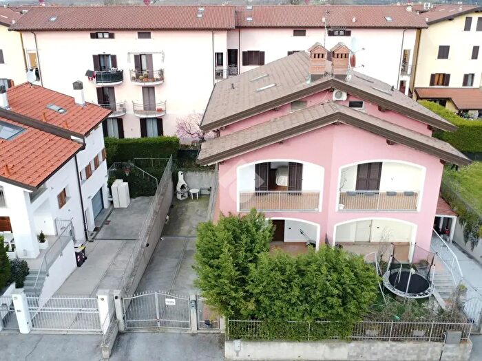 Casa con 6 locali in vendita in Via G Romita, Serravalle Scrivia
