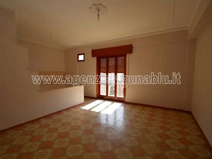 Appartamento quadrilocale in vendita in Via Santa Maria di Gesù, Mazara Del Vallo