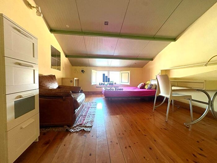 Appartamento trilocale in affitto in Via Antonino di Sangiuliano, Centro Storico, Catania