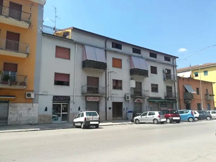 Appartamento trilocale in vendita in Via Enrico Cocchia, Benevento