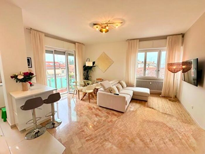 Appartamento trilocale in vendita in Via Carlo Cattaneo, Rimini