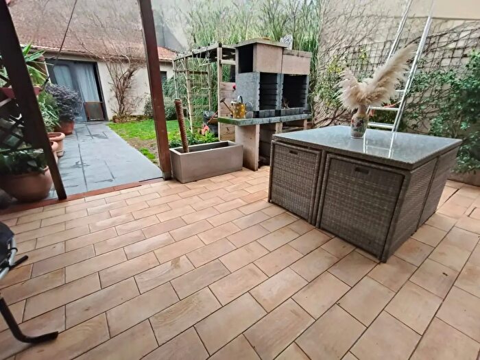 Casa con 6 locali in vendita in Empoli