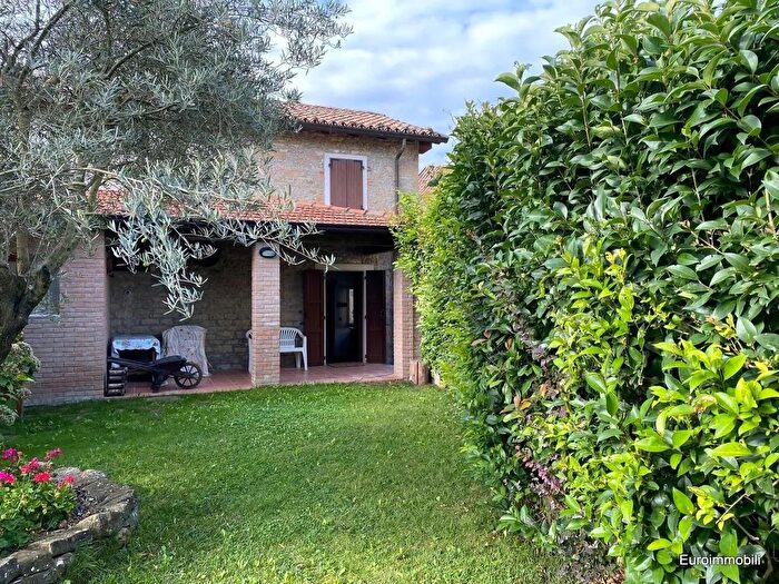 Casa trilocale in vendita in Ariolla, Neviano Degli Arduini