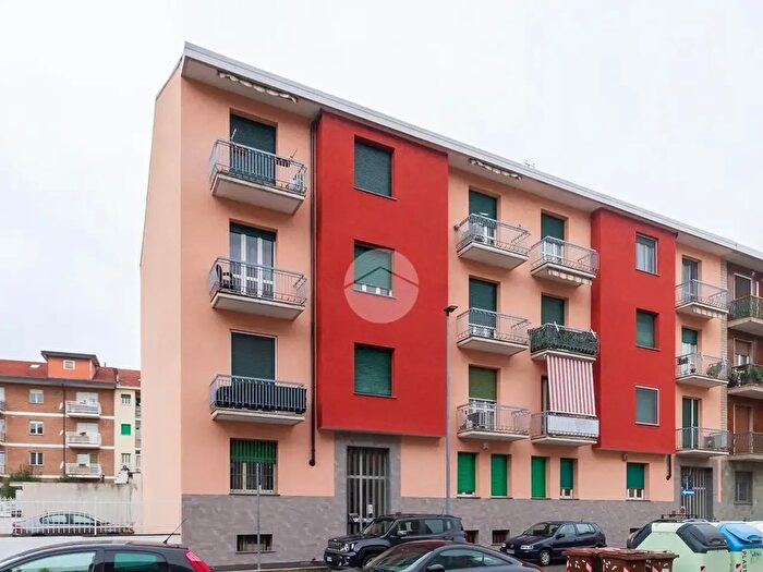 Appartamento trilocale in vendita in Via Omegna, Rivoli