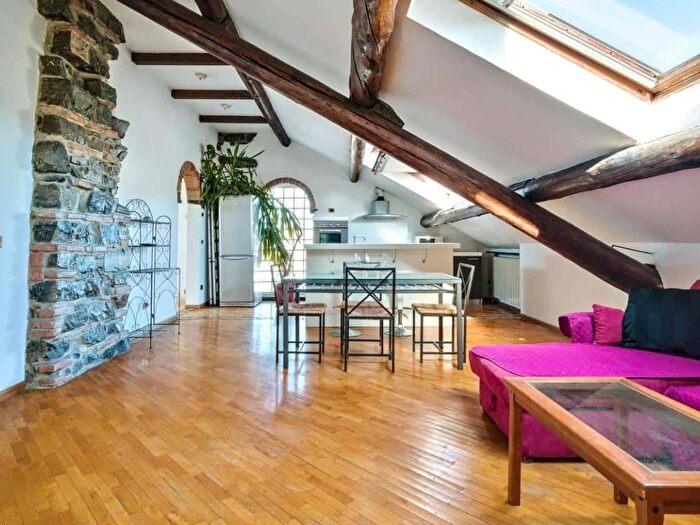 Appartamento trilocale in affitto in Via Repubblica Romana, Camerlata Rebbio, Como