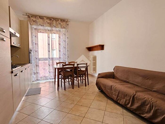 Appartamento trilocale in affitto in Via Privata Ruggero Ruggeri, Udine, Milano