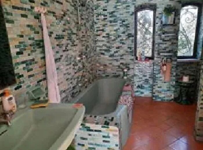 Casa con 10 locali in vendita in Via Flacca Fondi Lt Italia Sp, Fondi