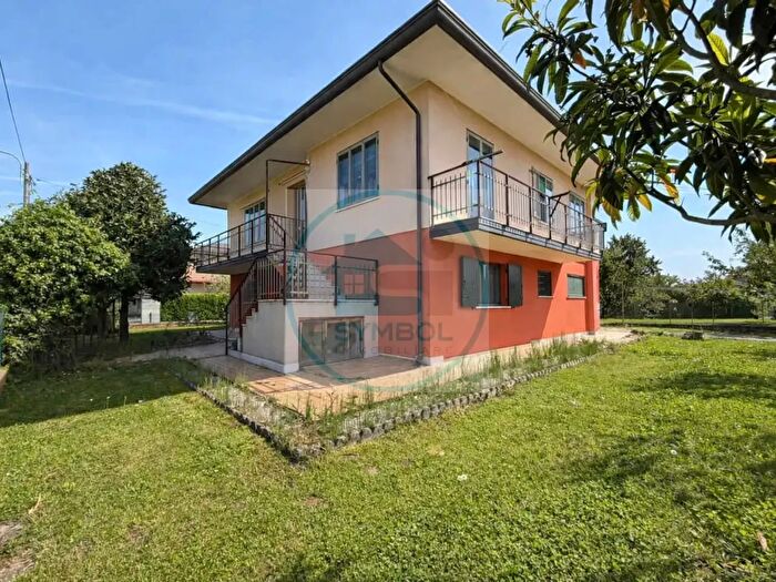 Casa con 9 locali in vendita in Via Cà Lin, Venezia