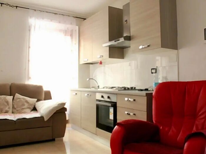 Casa quadrilocale in vendita in Via Borgo, Vernio