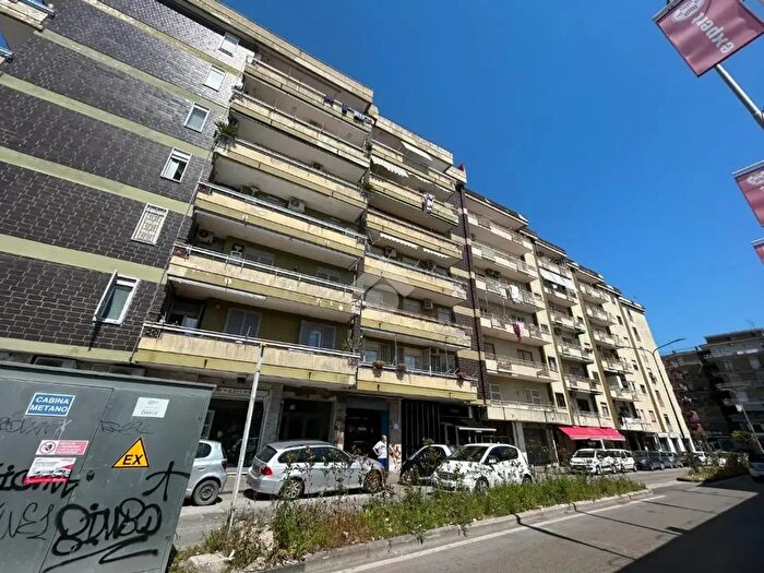 Appartamento quadrilocale in vendita in Via a del Giudice, Casoria