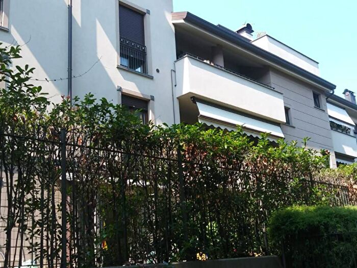 Appartamento bilocale in affitto in Via Giuseppe Cesare Abba, San Biagio, Monza