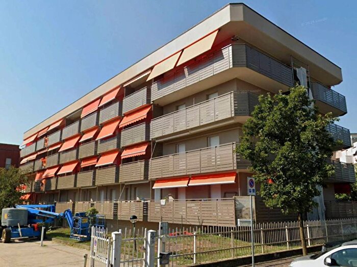 Appartamento bilocale in affitto in Via Valera, Centro, Arese