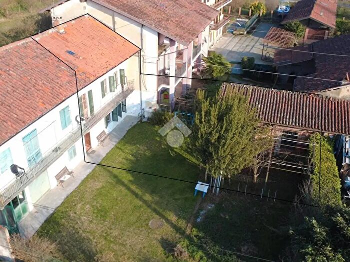 Casa quadrilocale in vendita in Via Barano, Piverone