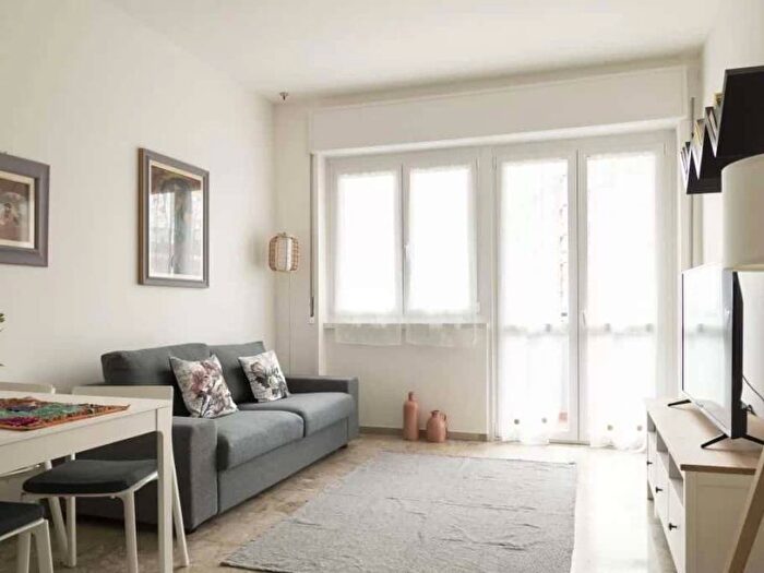 Appartamento trilocale in affitto in Via Giovanni Cimabue, Monte Stella, Milano