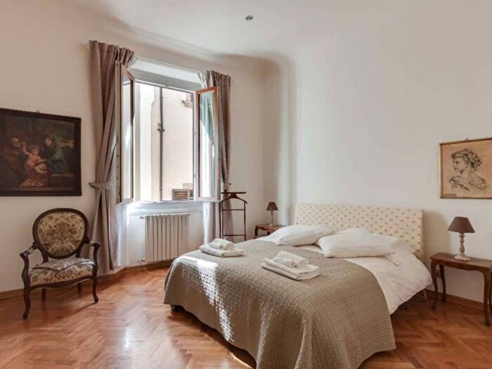 Appartamento trilocale in affitto in Via dei Pandolfini, Signoria Uffizi, Firenze