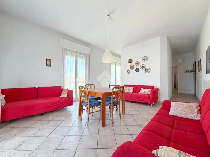 Appartamento quadrilocale in vendita in Lungofrigido Ponente, Massa