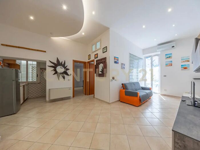 Appartamento quadrilocale in vendita in Piazza Pia, Anzio