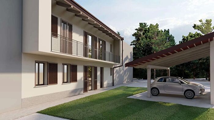 Appartamento quadrilocale in vendita in Via dei Massa, San Carlo Canavese