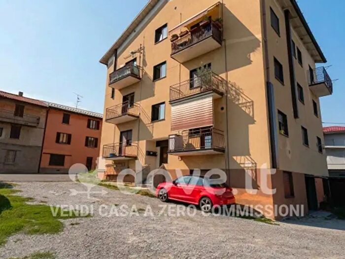 Appartamento bilocale in vendita in Via Giuseppe Mazzini, Cantu'