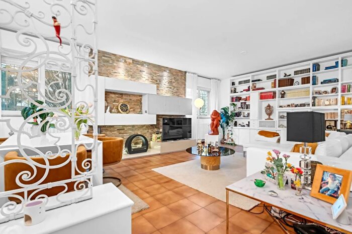 Appartamento trilocale in vendita in Via Luigi Zoja, Milano