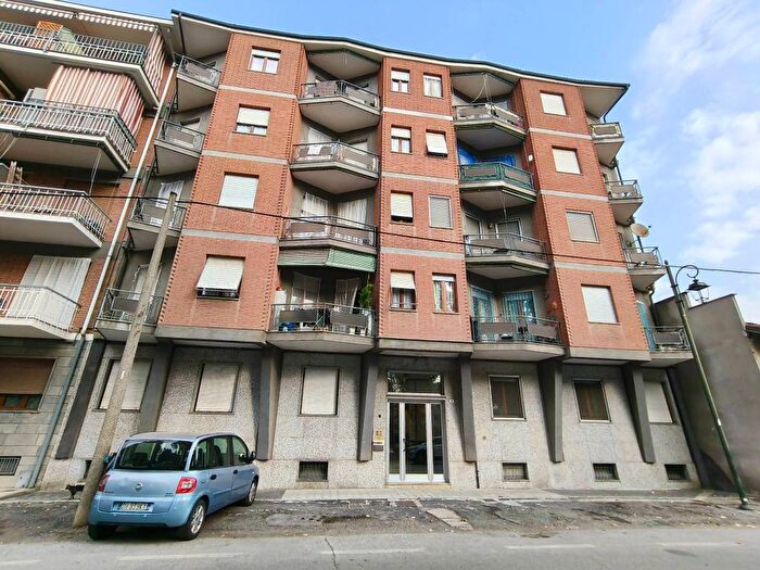 Appartamento trilocale in affitto in Piazza Novembre, Centro, Racconigi