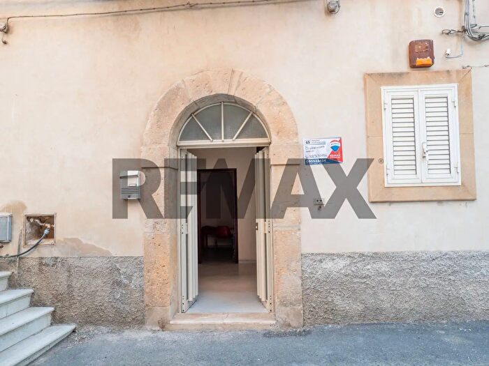 Appartamento bilocale in vendita in Via Giusto, Mirabella Imbaccari