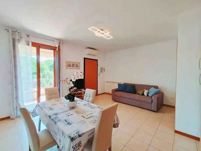 Appartamento bilocale in affitto in Via Litoranea, Zona Nuova Pratoranieri, Follonica