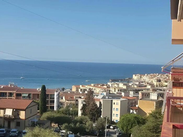 Appartamento monolocale in vendita in Via F Libiso, Cefalu'