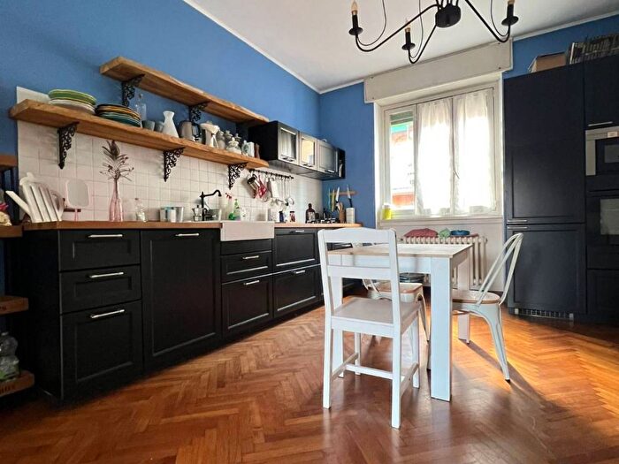 Appartamento quadrilocale in affitto in Via Nicola dApulia, Rovereto, Milano