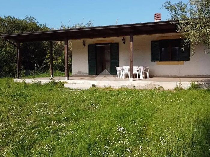 Casa quadrilocale in vendita in Localià Franco, Castellabate