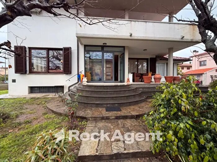 Casa con 6 locali in vendita in Via Perugia a, Castagneto Carducci