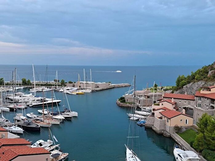 Appartamento in affitto in Strada della Baia, Portopiccolo Sistiana, DuinoAurisina