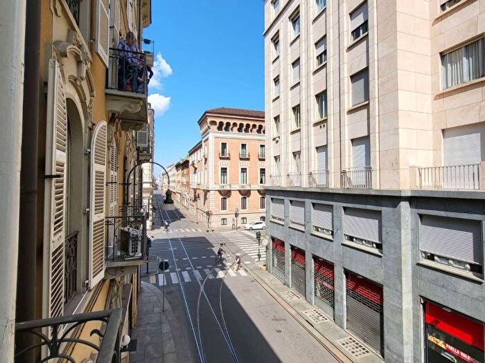 Appartamento bilocale in affitto in corso Matteotti, Piazza Solferino, Torino