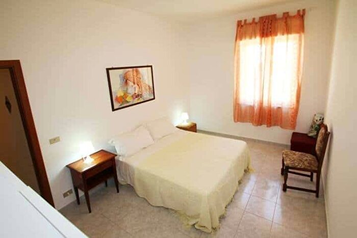 Appartamento quadrilocale in affitto in Via Piscitello, Santo Stefano di Camastra