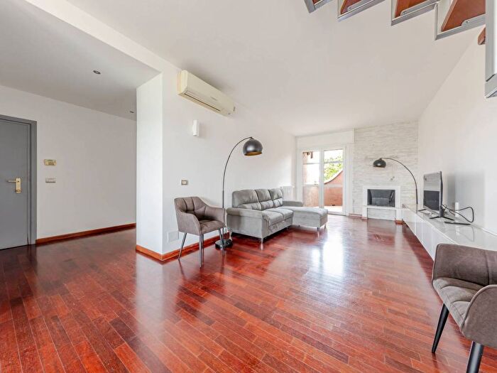 Appartamento quadrilocale in affitto in Via Generale Giuseppe Govone, Ghisolfa Mac Mahon, Milano