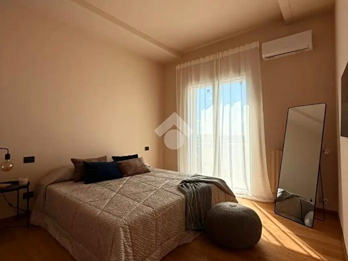 Appartamento trilocale in vendita in Via Lomabrdo Radice, Ragusa