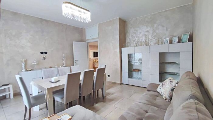 Appartamento trilocale in vendita in Via Carso Arcore, Arcore