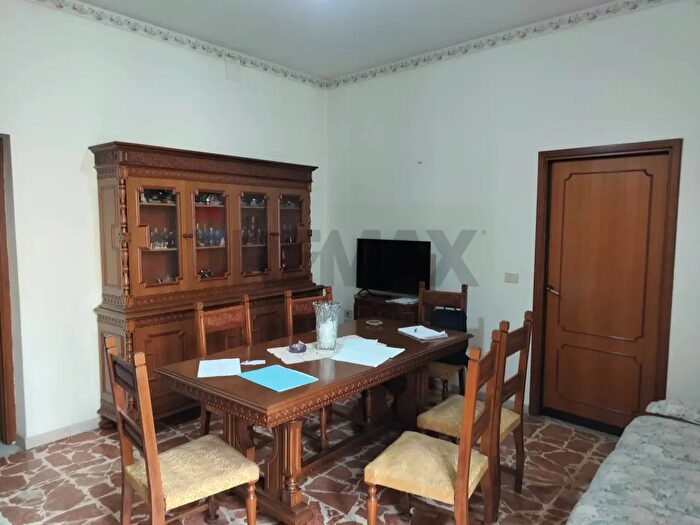 Casa con 5 locali in vendita in Via Grazia, Pedara