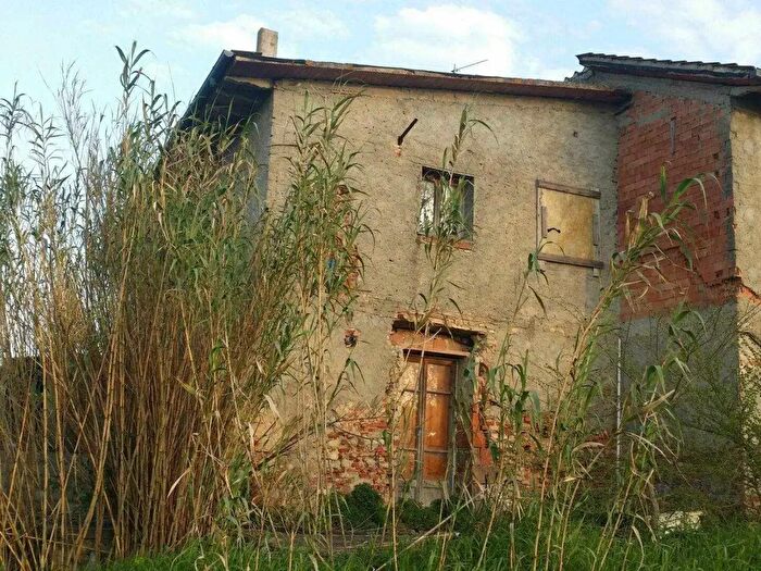 Casa con 6 locali in vendita in Empoli
