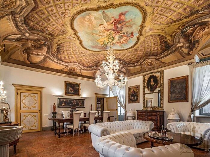 Appartamento con 6 locali in vendita in Via XX Settembre, Centro Storico, Asti