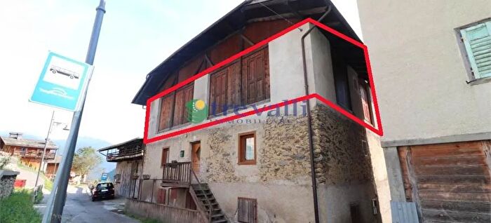 Appartamento con 9 locali in vendita in Rabbi