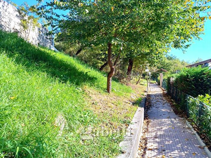 Appartamento bilocale in affitto in Via Rovere, Vinchiaturo