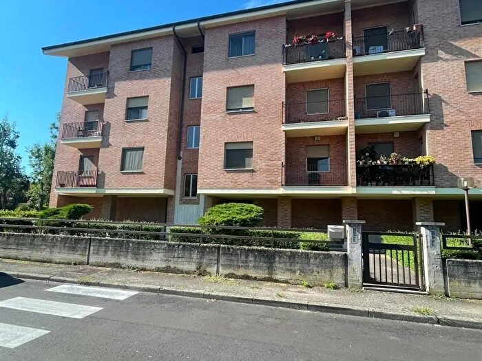 Appartamento quadrilocale in vendita in Via Pio La Torre, Asti