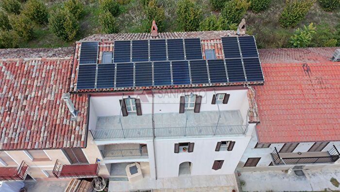 Appartamento con 5 locali in vendita in Govone