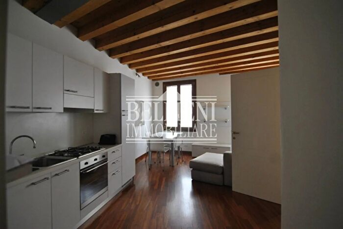 Appartamento bilocale in affitto in Contra San Domenico, Vicenza